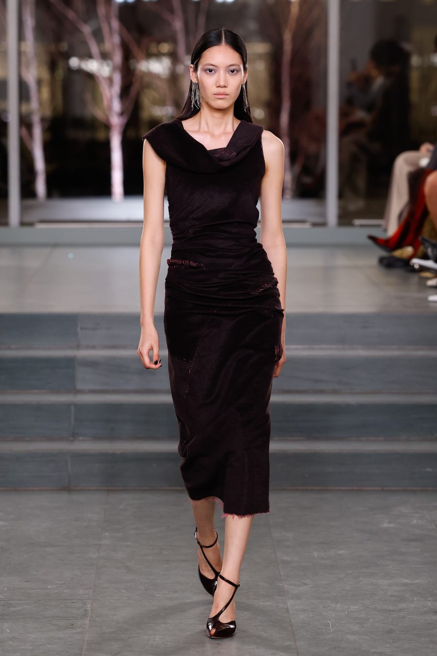 TB_FW25_SHOW_look_033_4x5