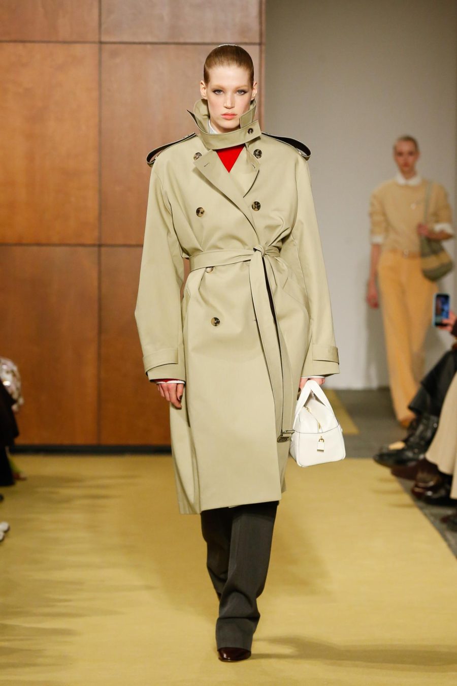TB_FW26_SHOW_LOOK_004_2X3