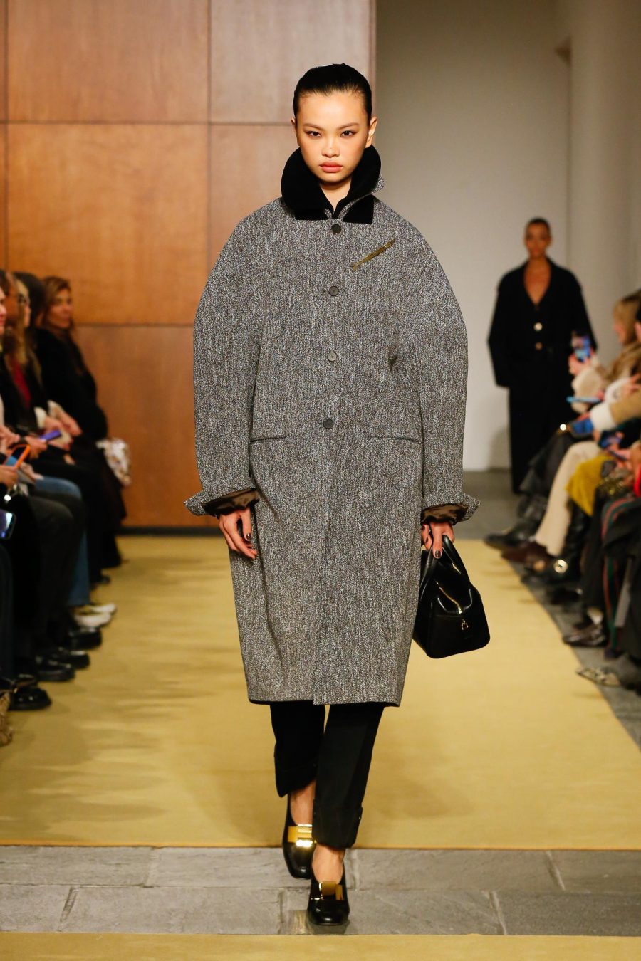 TB_FW26_SHOW_LOOK_034_2X3