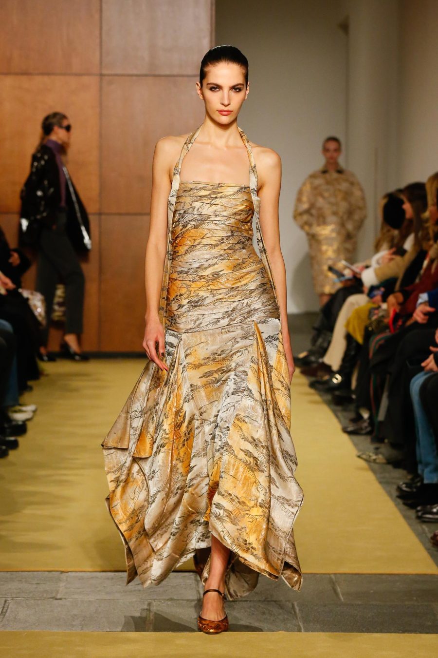 TB_FW26_SHOW_LOOK_037_2X3