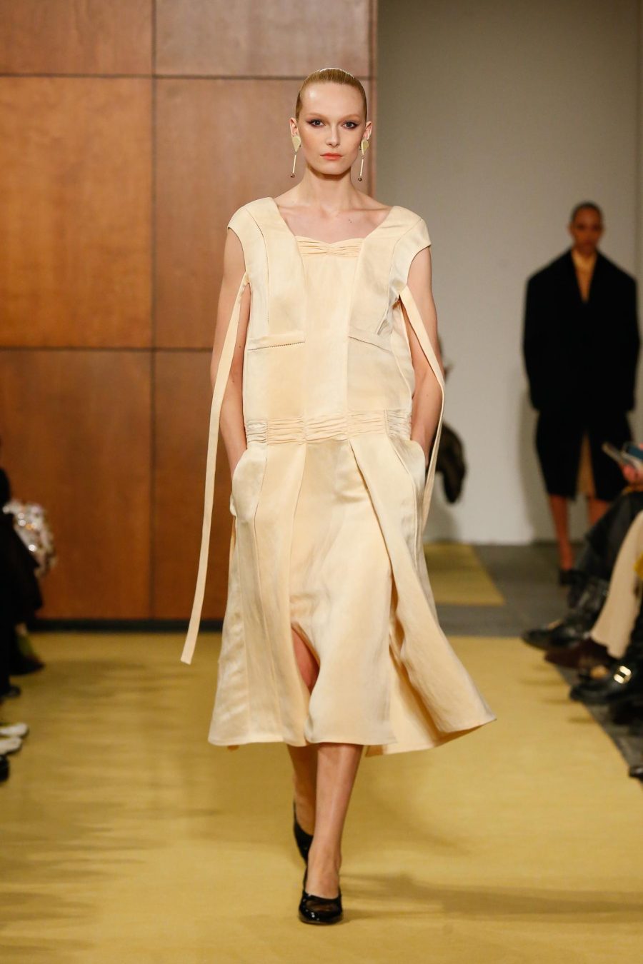 TB_FW26_SHOW_LOOK_041_2X3