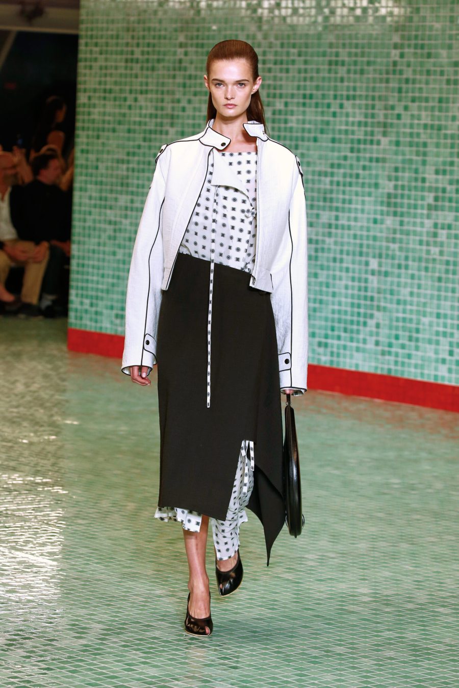 TB_SS25_SHOW_Look22_2x3